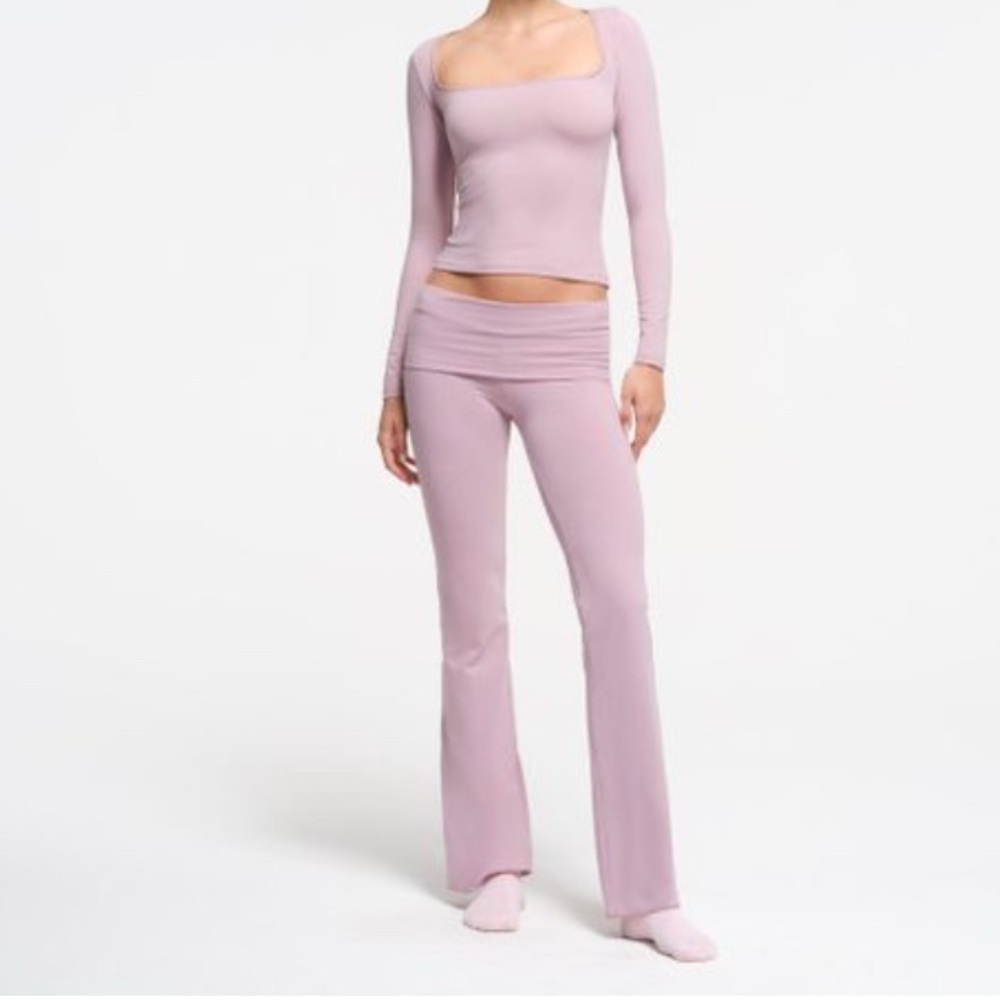 Cotton Jersey Scoop Neck Long Sleeve Top